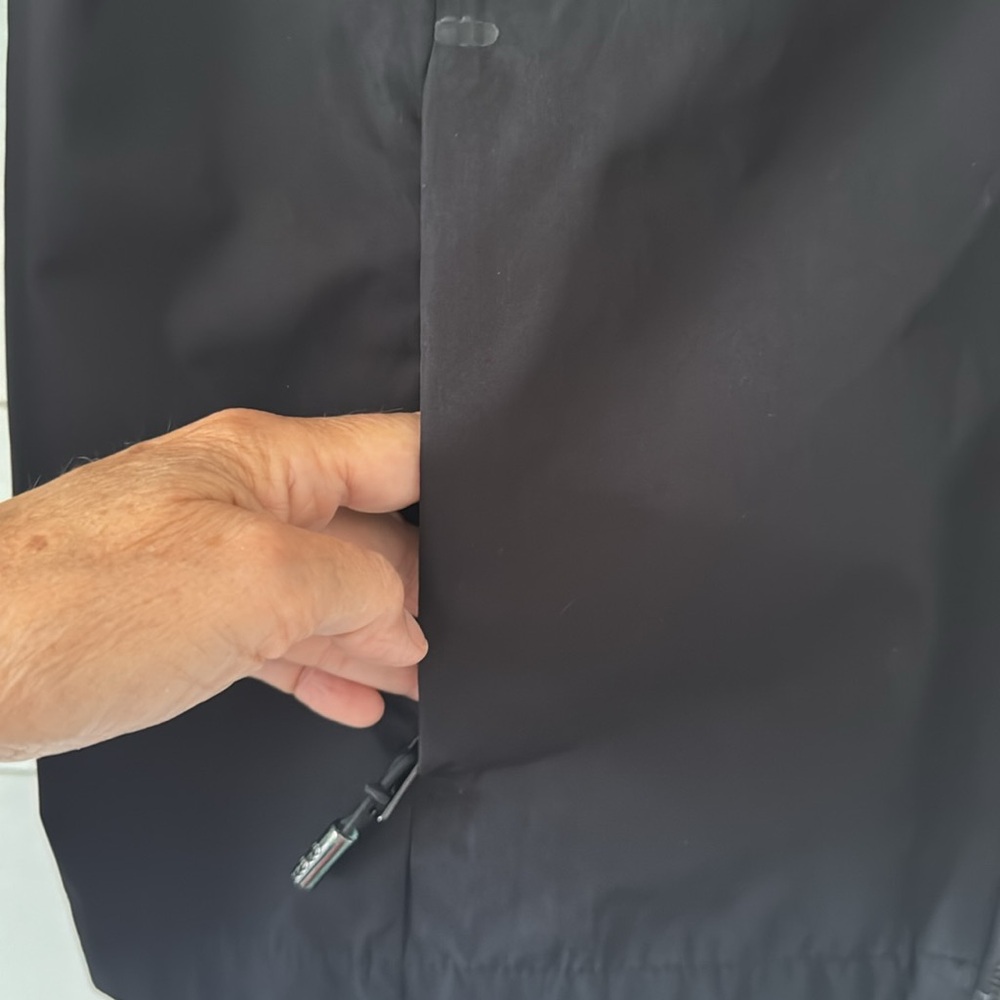 Lole Size XS Lainey Rain Jacket Durable Water Repellent (DWR) Breathable Black - Picture 12 of 17